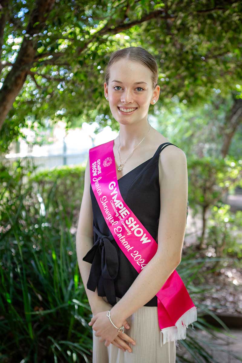 Alexa Ritchie Junior Showgirl representing the Pavilion Committee